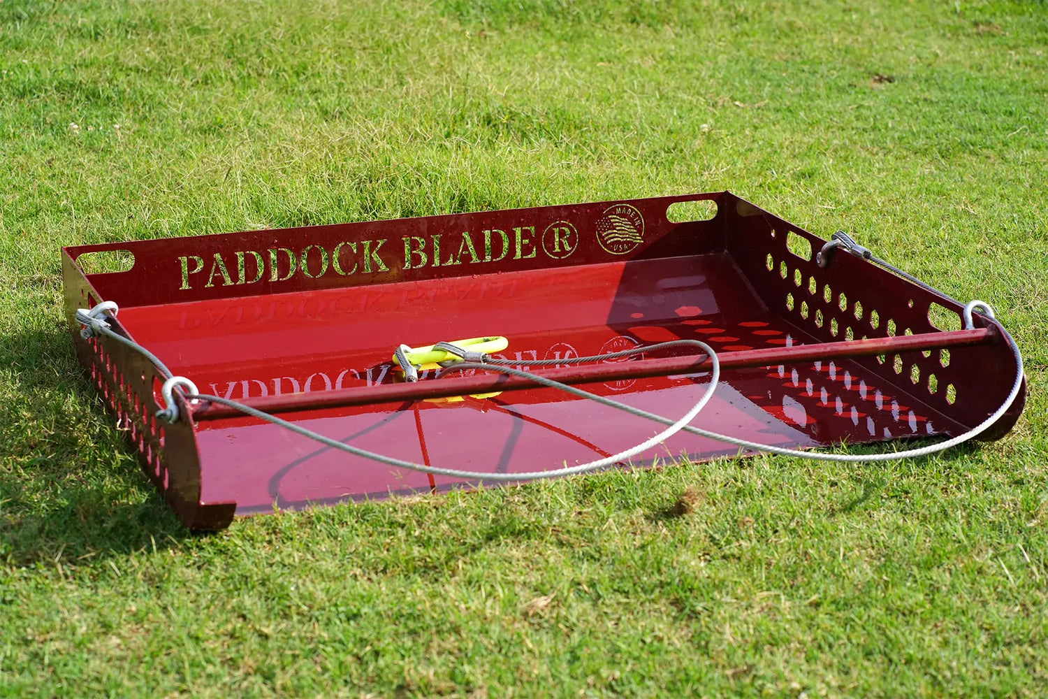 red paddock blade horse droppings collector