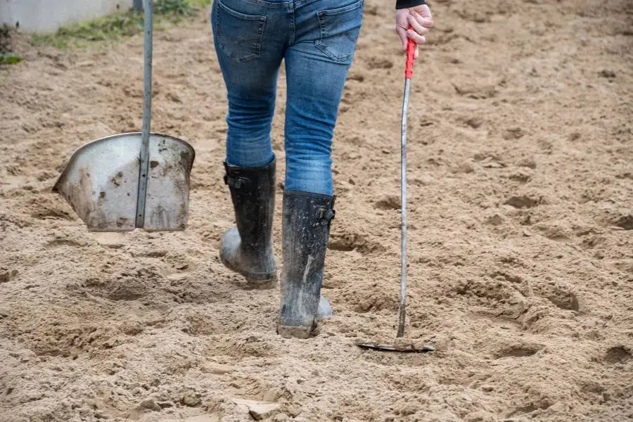 How-to-Remove-Horse-Manure-from-Your-Pasture Paddock Blade USA